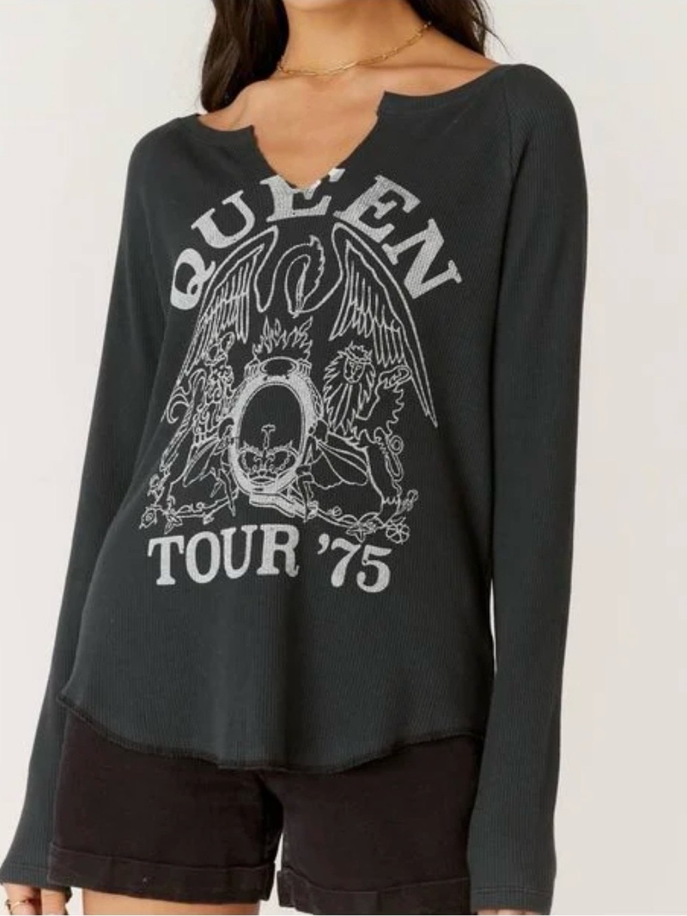 Daydreamer Queen Tour ’75 Long Sleeve Thermal Top XL NWT